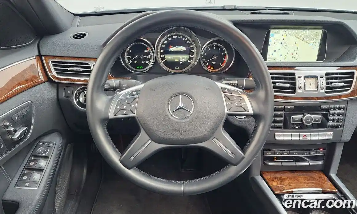 Mercedes-Benz E-Class 2014 3.5 Автомат в Москве № 229616, фото 5