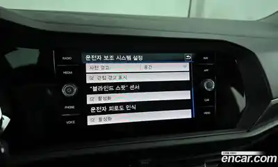 Volkswagen Jetta 2020 1.4 Автомат в Москве № 232229, миниатюра 12