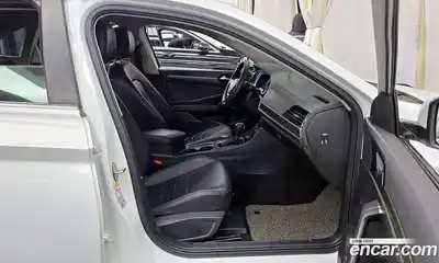 Volkswagen Jetta 2020 1.4 Автомат в Москве № 232229, миниатюра 5