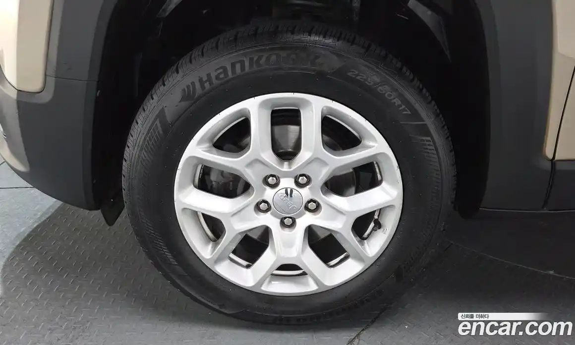 Jeep Renegade 2016 2.0 Автомат в Москве № 232530, фото 13