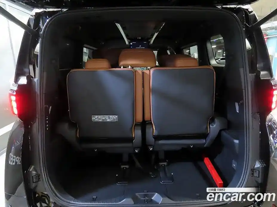 Toyota Alphard 2024 2.5 Автомат в Москве № 232832, фото 17