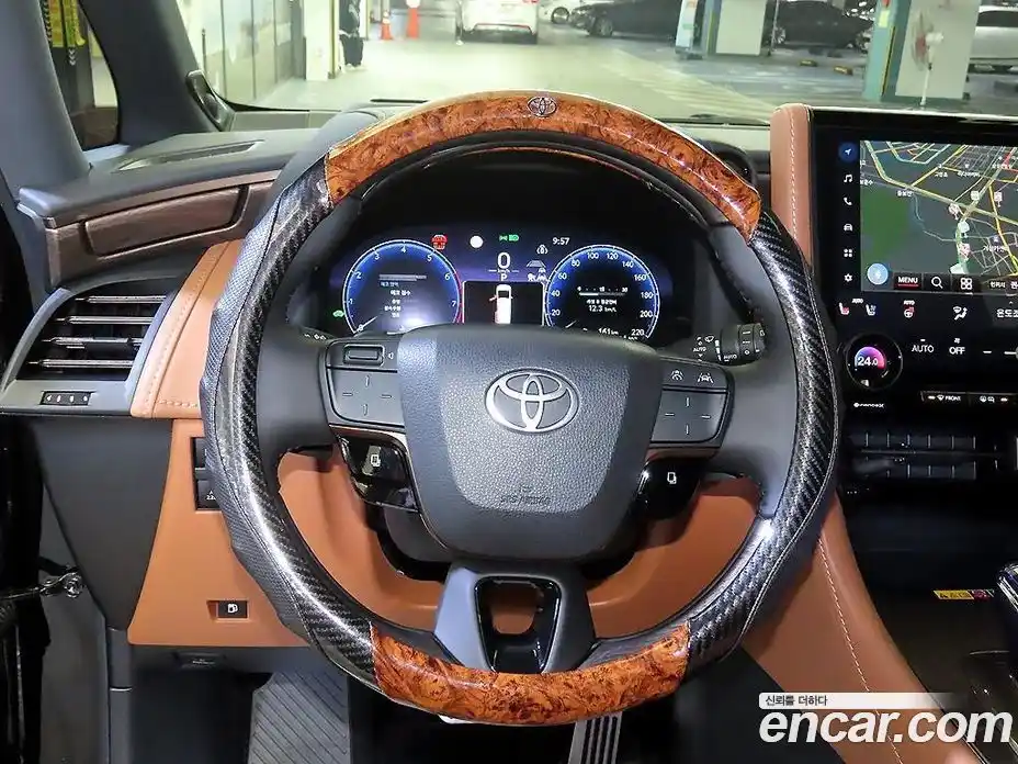 Toyota Alphard 2024 2.5 Автомат в Москве № 232832, фото 8