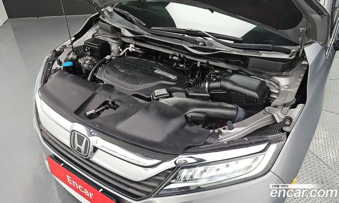 Honda Odyssey 2018 3.5 Автомат в Москве № 232890, фото 13