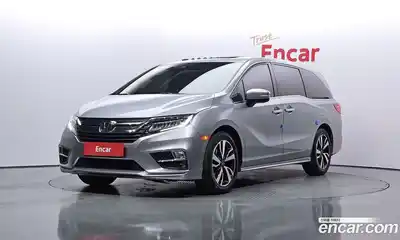 Honda Odyssey 2018 3.5 Автомат в Москве № 232890, миниатюра 10
