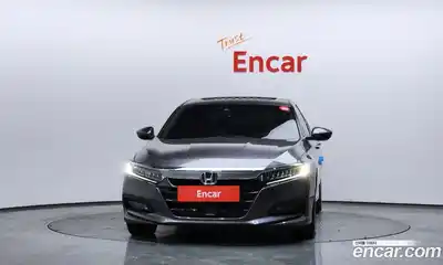Honda Accord 2019 1.5 Автомат в Москве № 232927, миниатюра 3