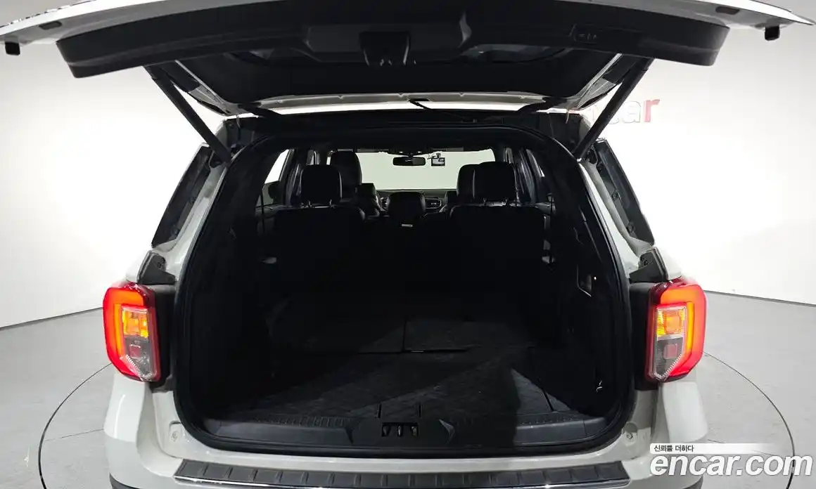 Ford Explorer 2020 2.3 Автомат в Москве № 245725, фото 18