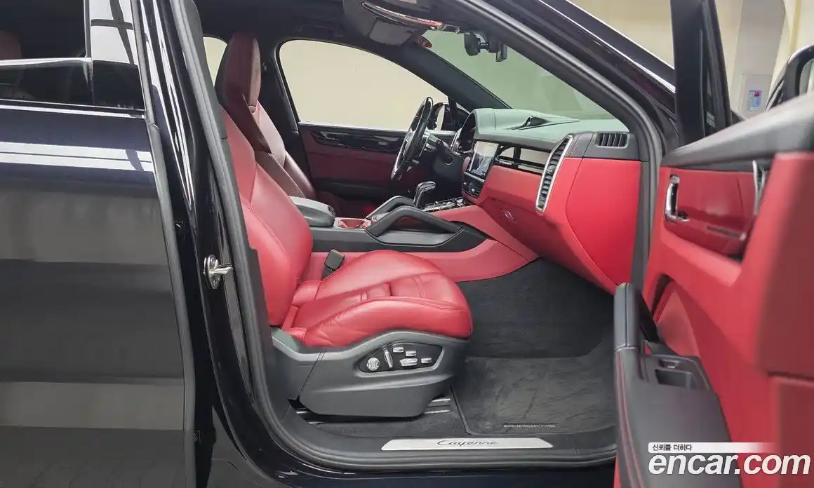 Porsche Cayenne 2020 3.0 Автомат в Москве № 252014, фото 17