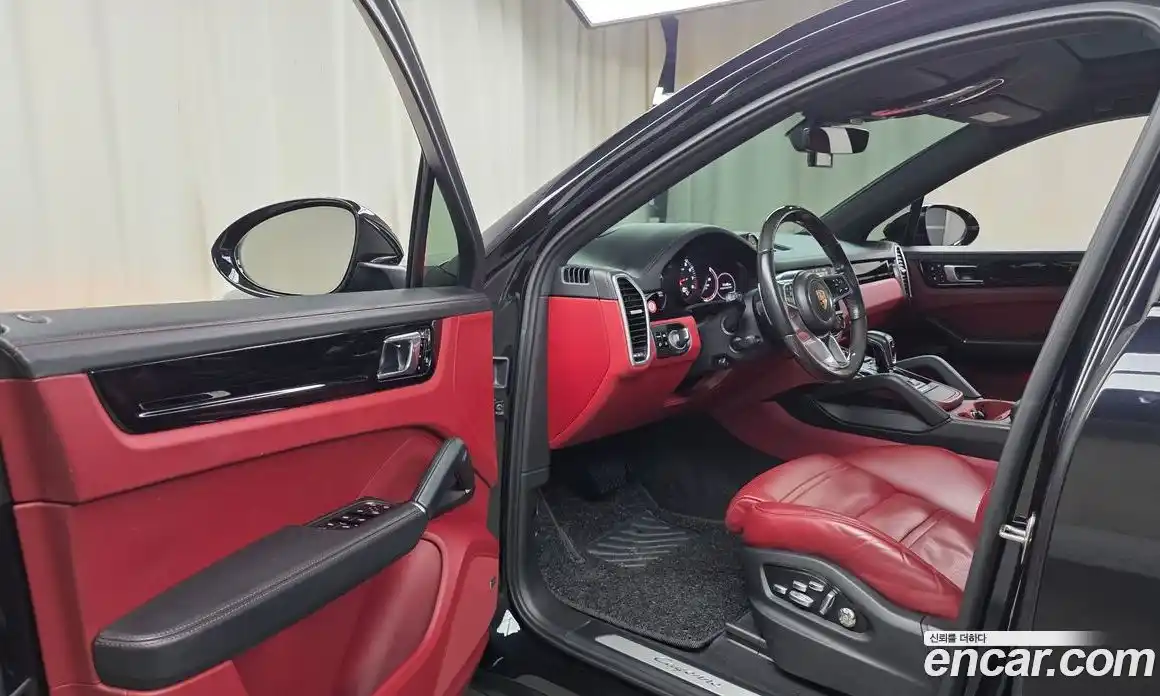 Porsche Cayenne 2020 3.0 Автомат в Москве № 252014, фото 19