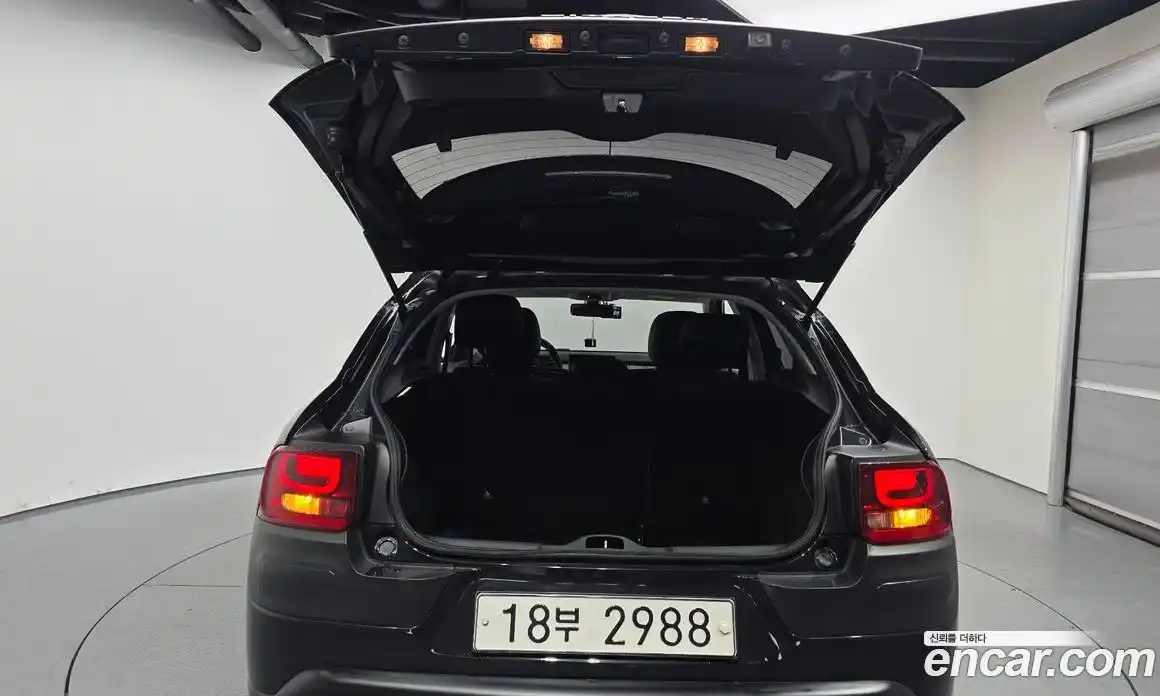 Citroen C4 Cactus 2018 1.6 Автомат в Москве № 256812, фото 20