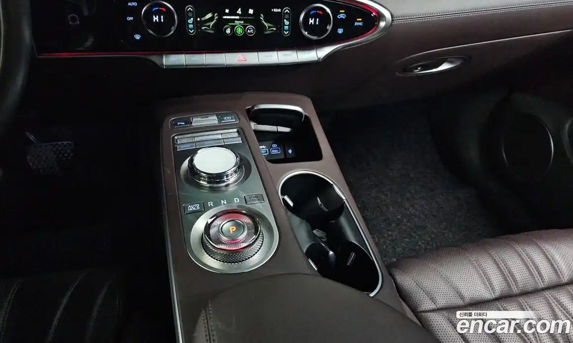 Genesis GV70 2021 2.2 Автомат в Москве № 26271, фото 17