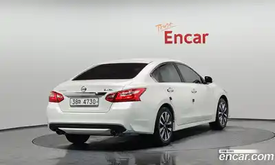 Nissan Altima 2017 2.5 Автомат в Москве № 285046, миниатюра 3
