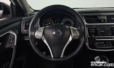 Nissan Altima 2017 2.5 Автомат в Москве № 285046, миниатюра 5