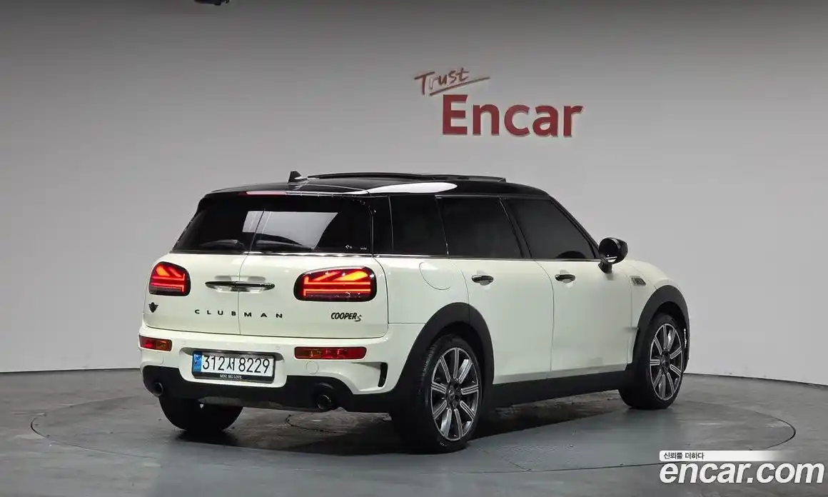 Mini Clubman 2022 2.0 Автомат в Москве № 300041, фото 18