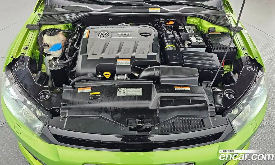 Volkswagen Scirocco 2014 2.0 Автомат в Москве № 301434, фото 18