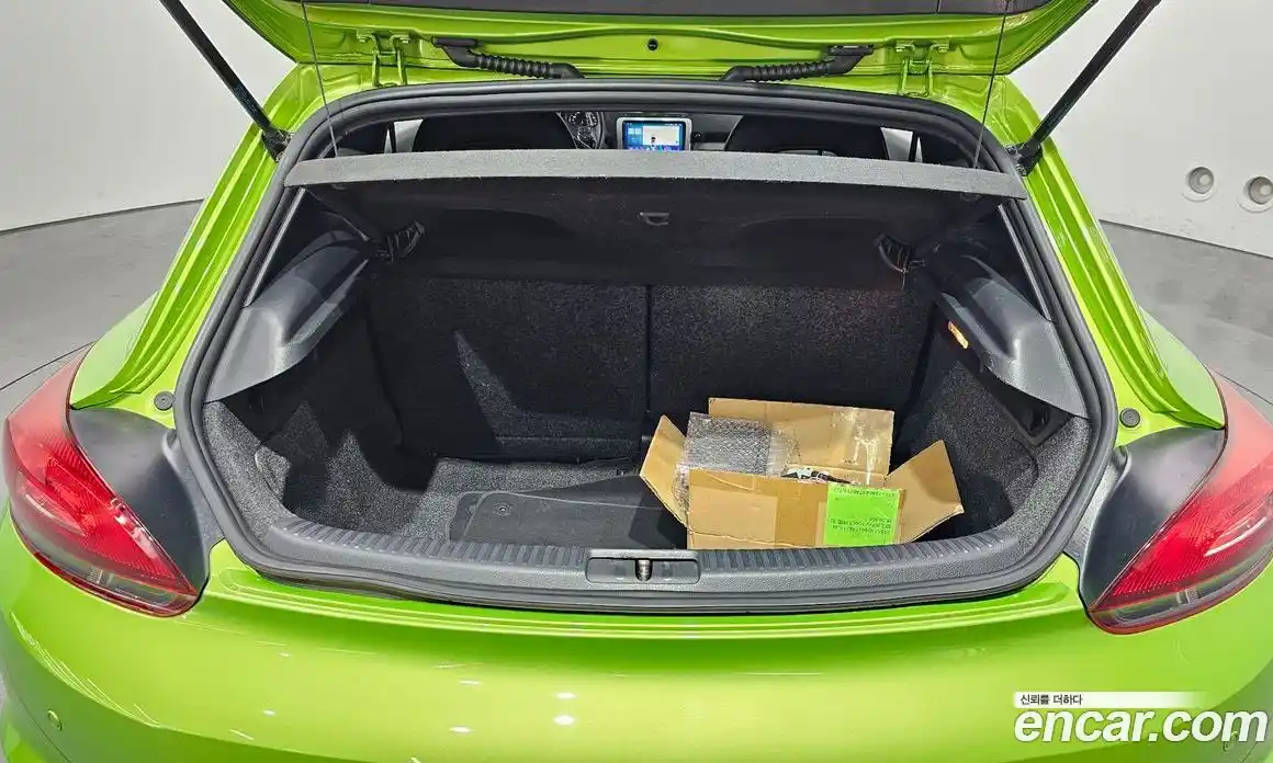 Volkswagen Scirocco 2014 2.0 Автомат в Москве № 301434, фото 9