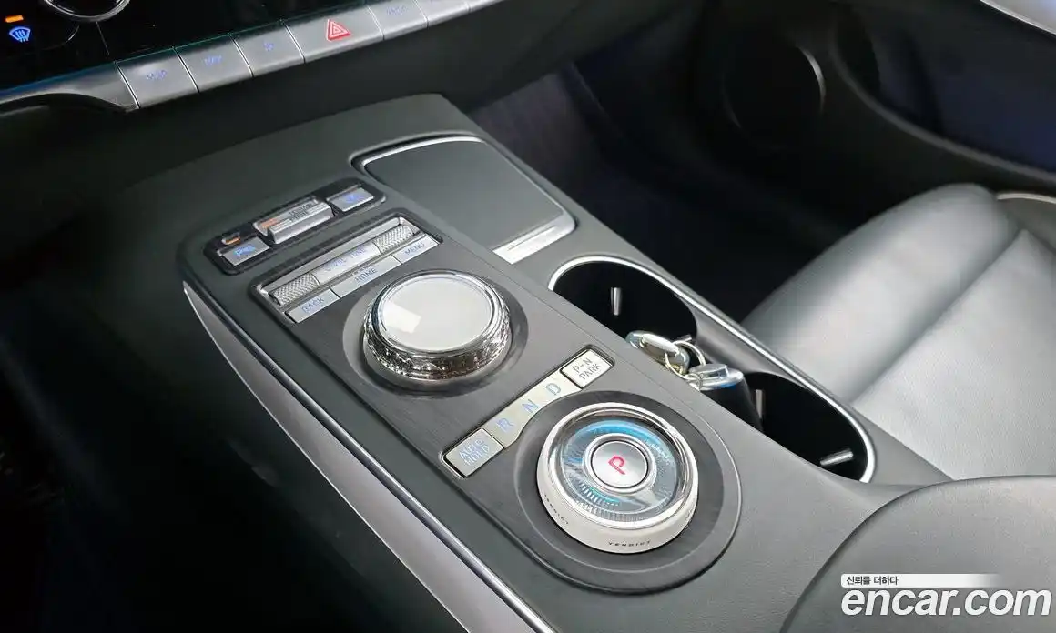 Genesis GV70 2022 0.1 Автомат в Москве № 309170, фото 19