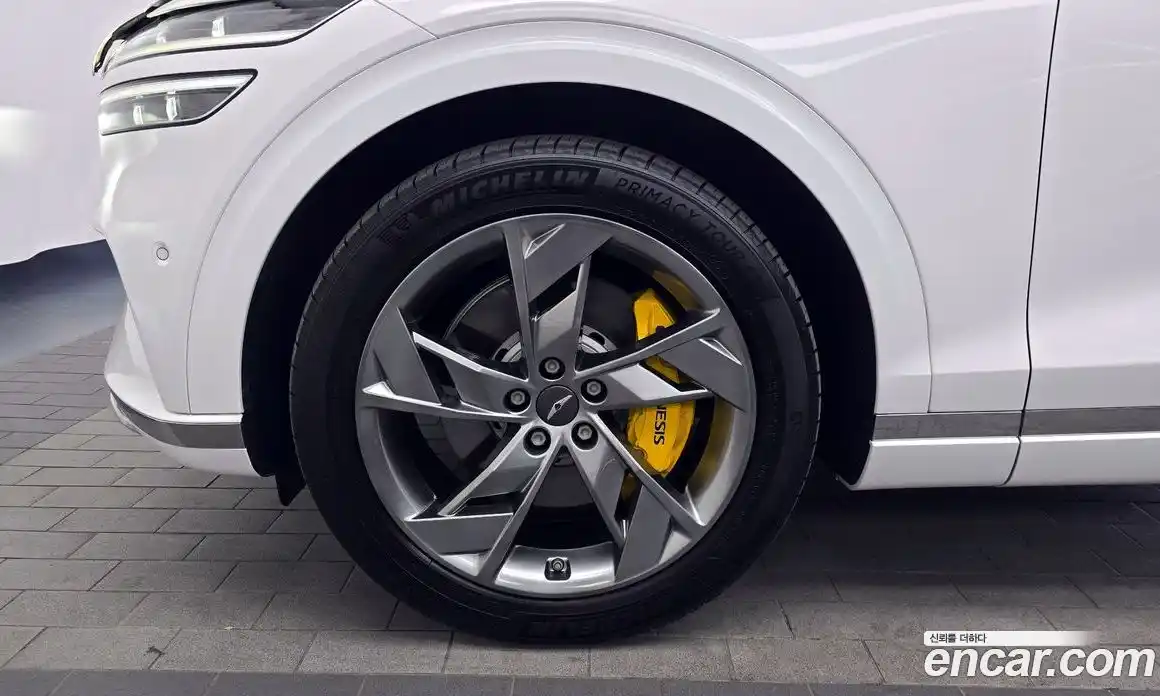 Genesis GV70 2022 0.1 Автомат в Москве № 309170, фото 6