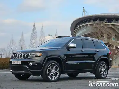 Jeep Cherokee 2019 3.6 Автомат в Москве № 310509, миниатюра 2