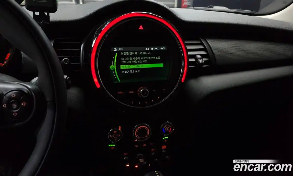 Mini Cooper 2019 1.5 Автомат в Москве № 316861, фото 15