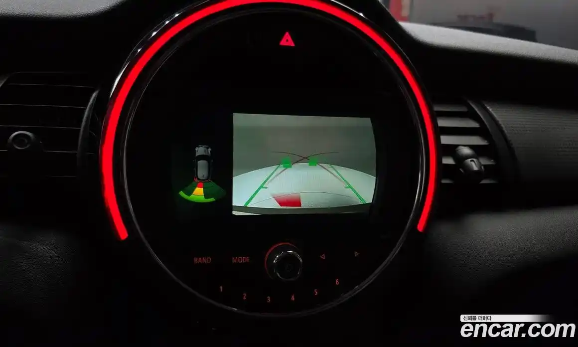 Mini Cooper 2019 1.5 Автомат в Москве № 316861, фото 16