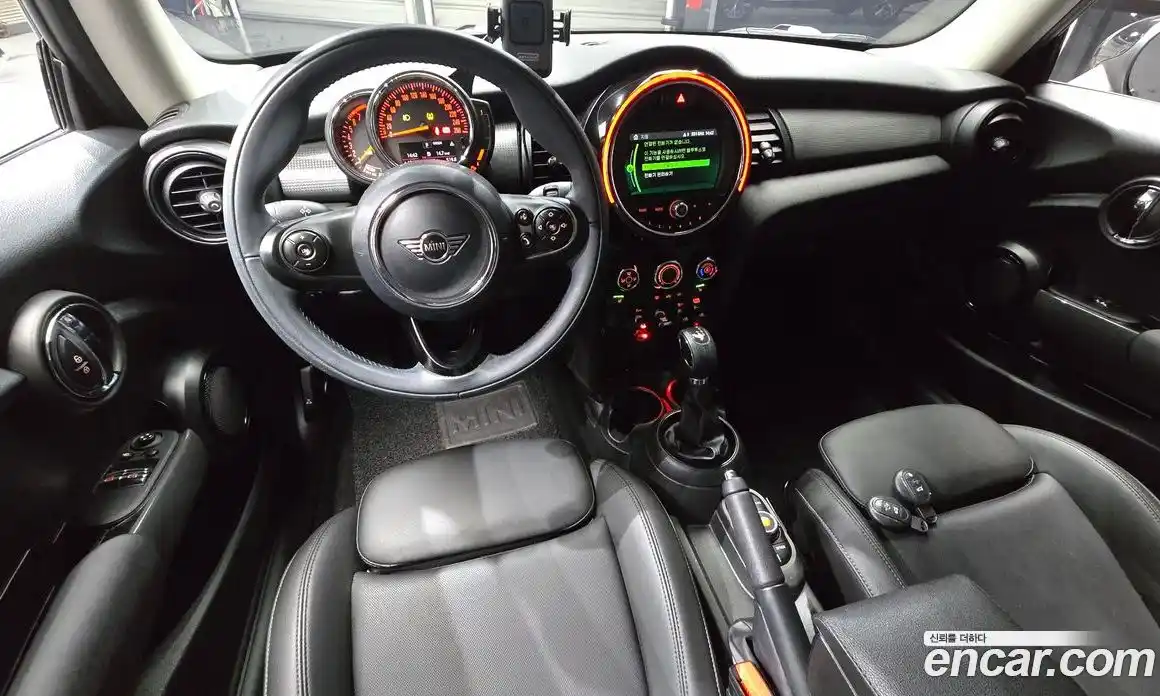 Mini Cooper 2019 1.5 Автомат в Москве № 316861, фото 7