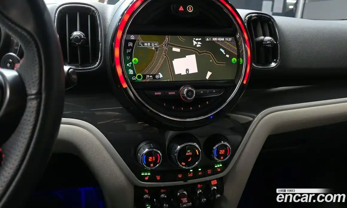 Mini Countryman 2019 2.0 Автомат в Москве № 316983, фото 12