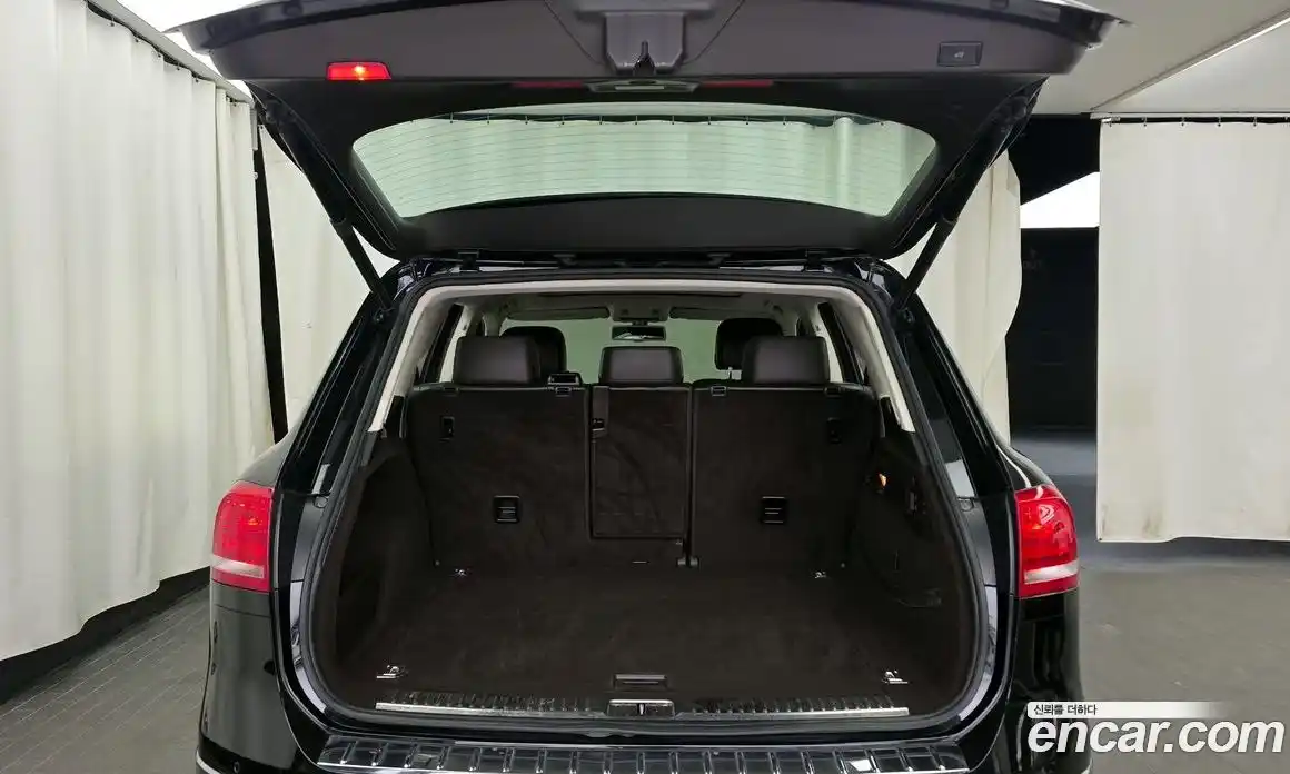 Volkswagen Touareg 2015 3.0 Автомат в Москве № 318051, фото 4