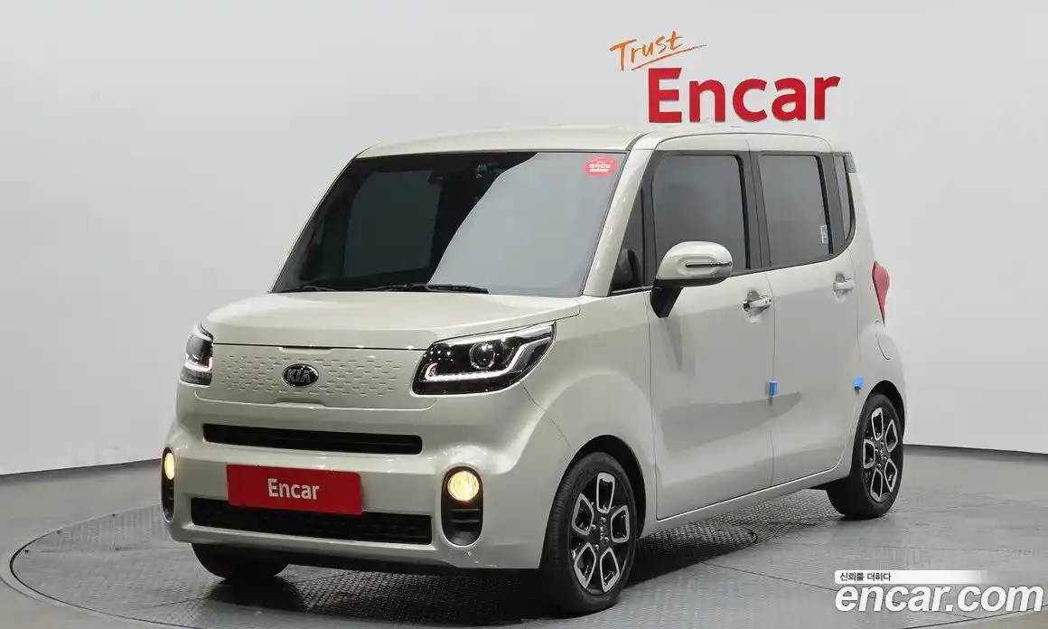 Kia Ray 2021 1.0 Автомат в Москве № 321691, фото 11