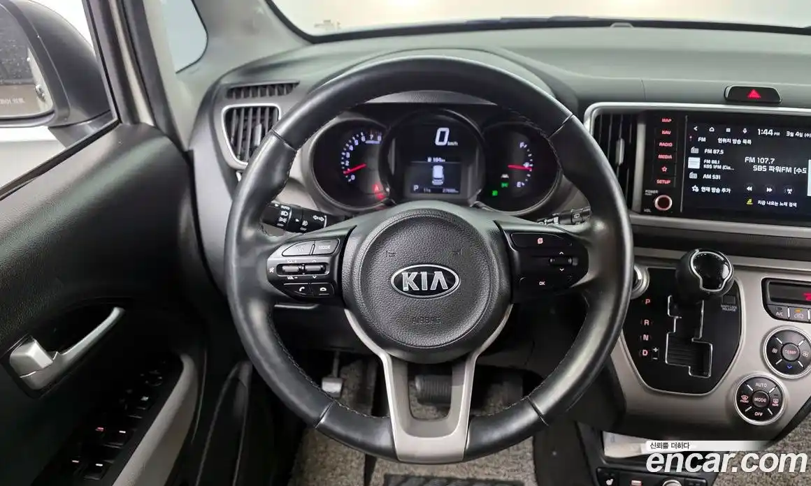 Kia Ray 2021 1.0 Автомат в Москве № 321691, фото 15