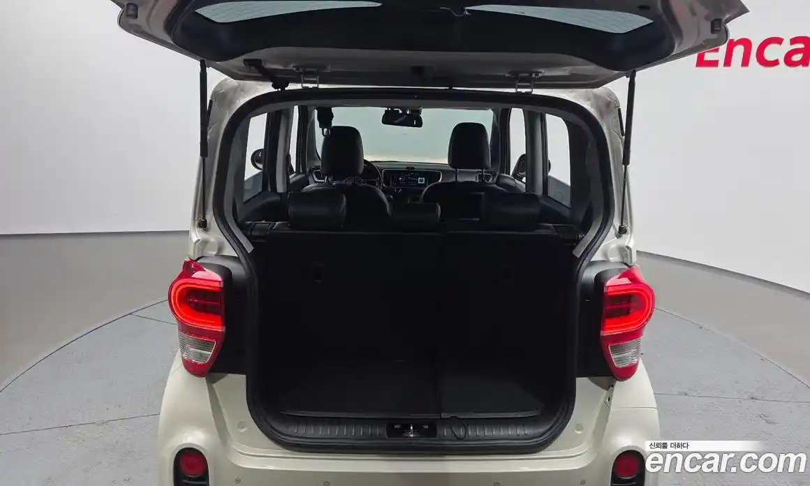 Kia Ray 2021 1.0 Автомат в Москве № 321691, фото 16