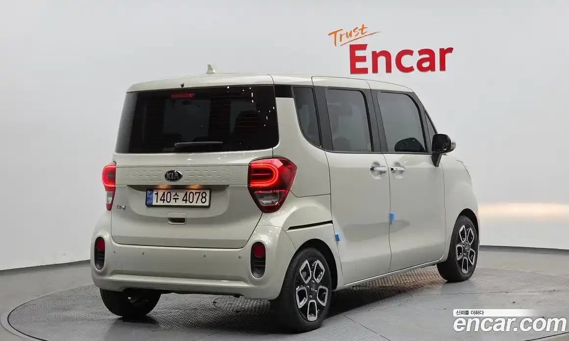 Kia Ray 2021 1.0 Автомат в Москве № 321691, фото 18