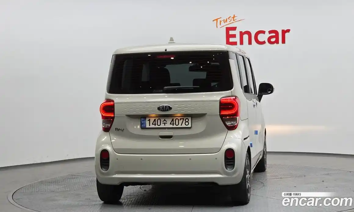 Kia Ray 2021 1.0 Автомат в Москве № 321691, фото 4