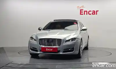 Jaguar XJ, 2017