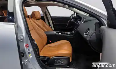 Jaguar XJ 2017 3.0 Автомат в Москве № 331496, миниатюра 11