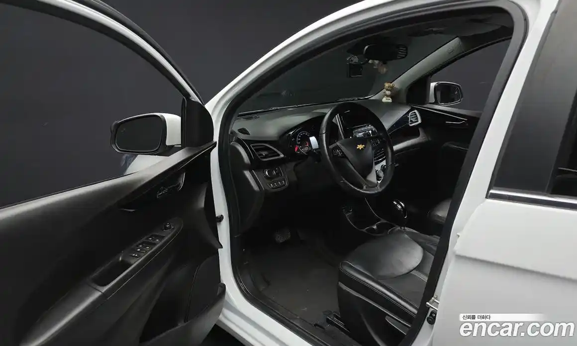 Chevrolet Spark 2019 1.0 Автомат в Москве № 332420, фото 18