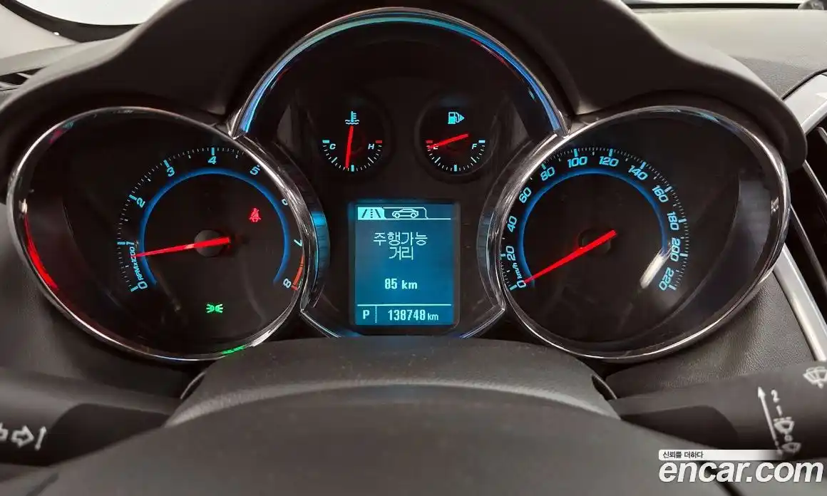 Chevrolet Cruze 2014 1.8 Автомат в Москве № 332715, фото 17