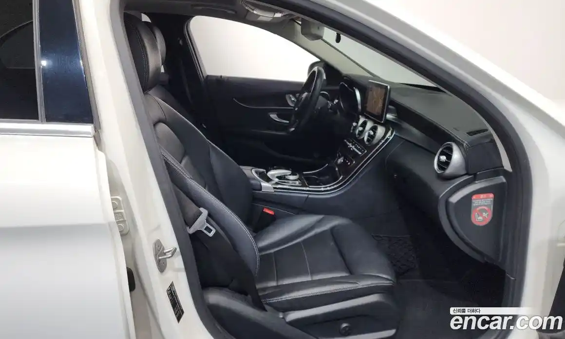 Mercedes-Benz C-Class 2018 2.0 Автомат в Москве № 342876, фото 14