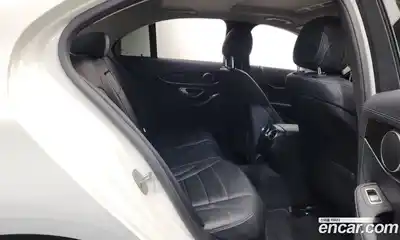 Mercedes-Benz C-Class 2018 2.0 Автомат в Москве № 342876, миниатюра 2