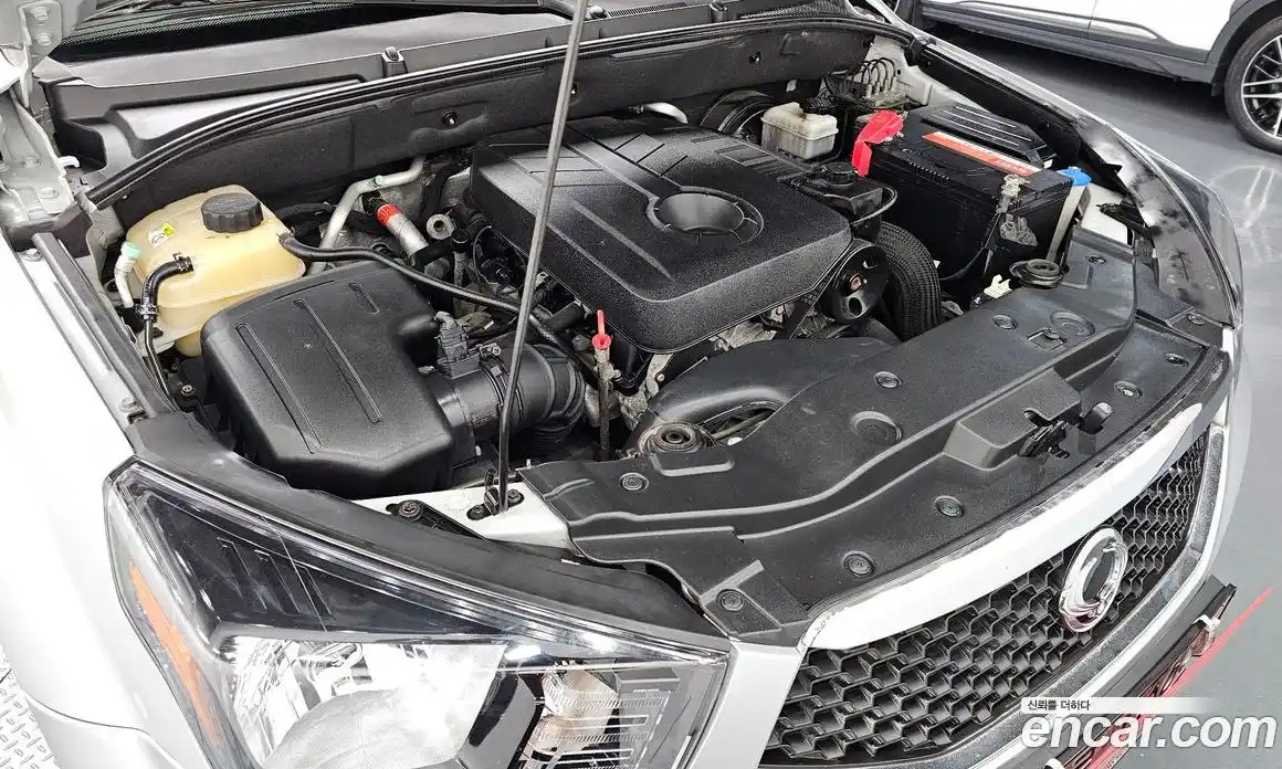 SsangYong Korando 2015 2.0 Автомат в Москве № 34445, фото 15