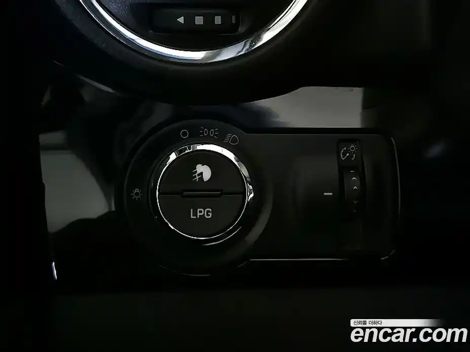 Chevrolet Orlando 2013 2.0 Автомат в Москве № 36948, фото 11