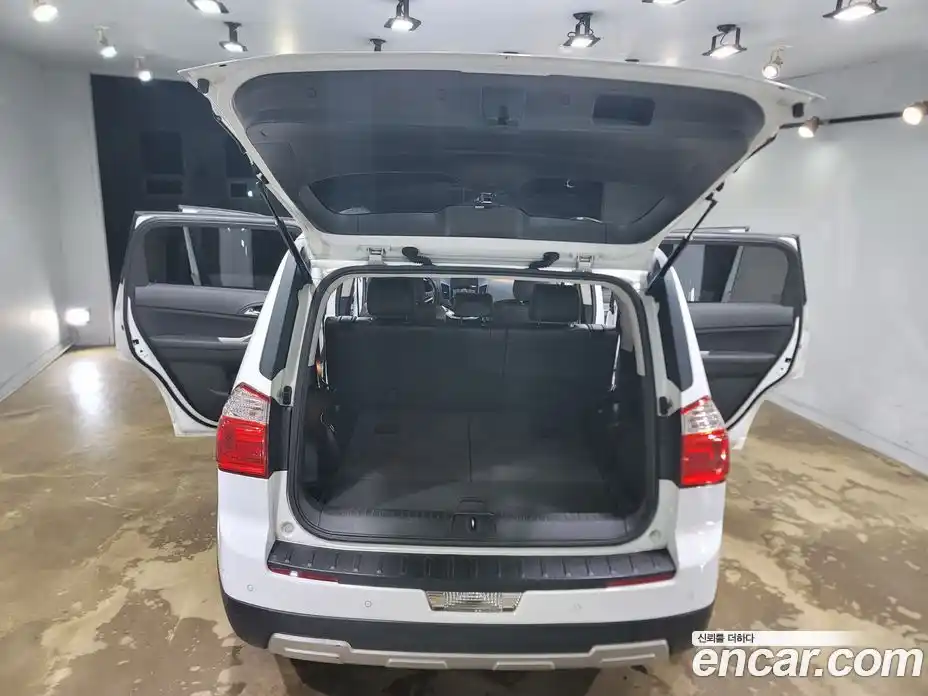 Chevrolet Orlando 2015 2.0 Автомат в Москве № 37148, фото 11