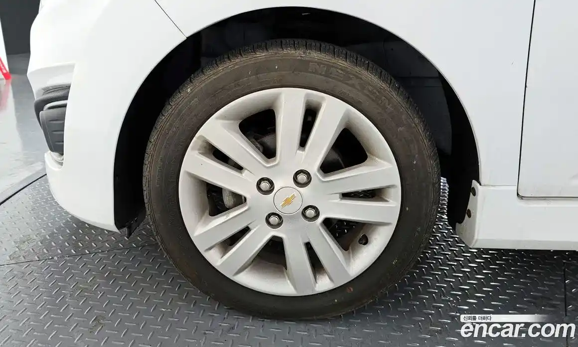 Chevrolet Spark 2015 1.0 Автомат в Москве № 37260, фото 18