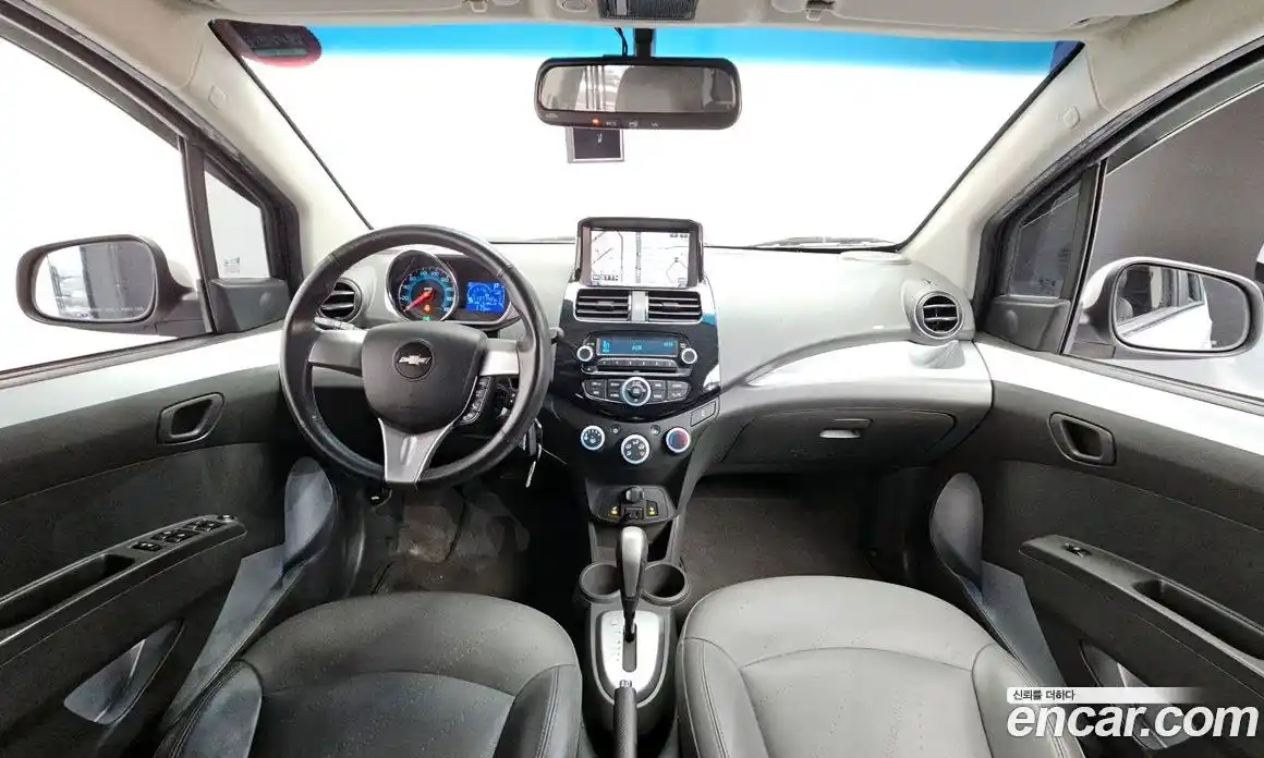Chevrolet Spark 2015 1.0 Автомат в Москве № 37260, фото 4