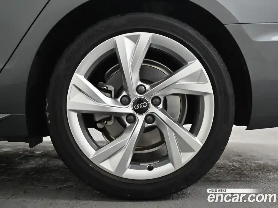 Audi A4 2022 2.0 Автомат в Москве № 373419, фото 5