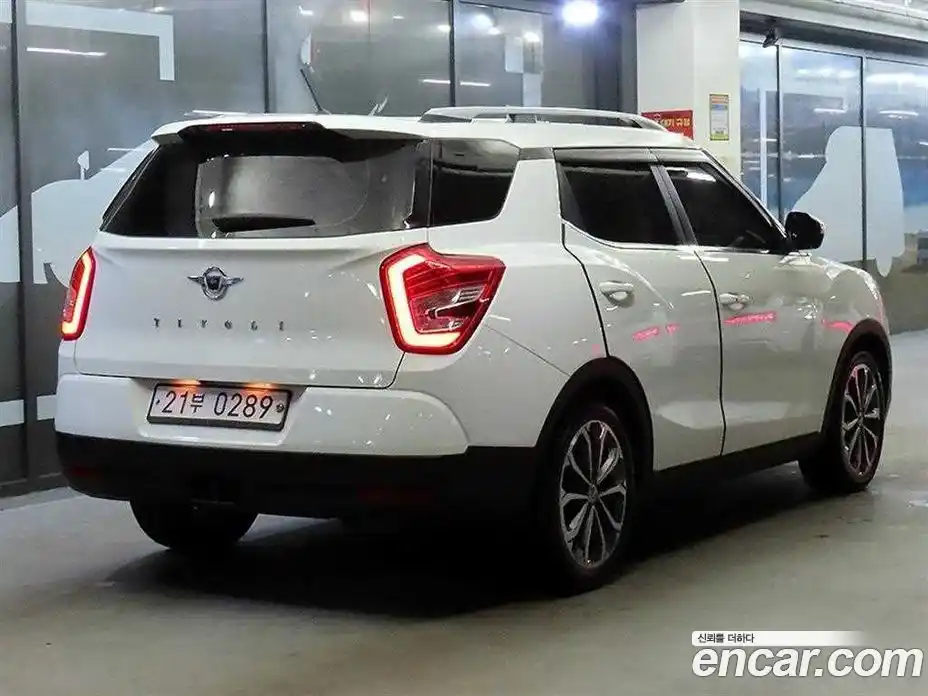 SsangYong TIBOLI 2016 1.6 Автомат в Москве № 389417, фото 4
