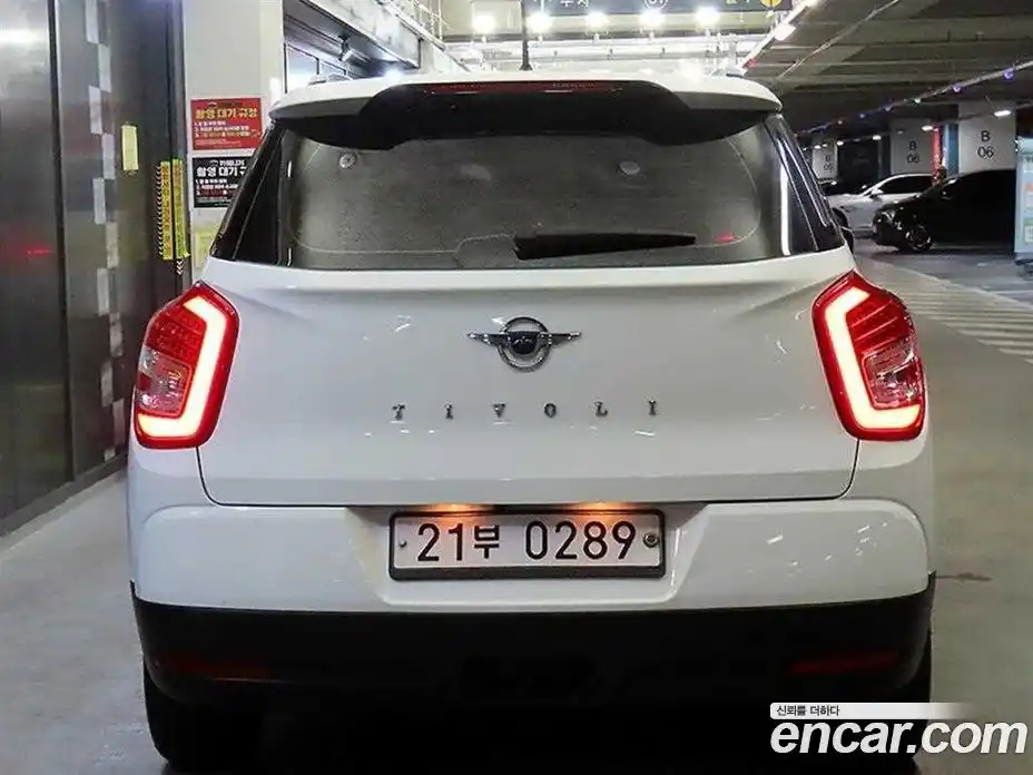 SsangYong TIBOLI 2016 1.6 Автомат в Москве № 389417, фото 5