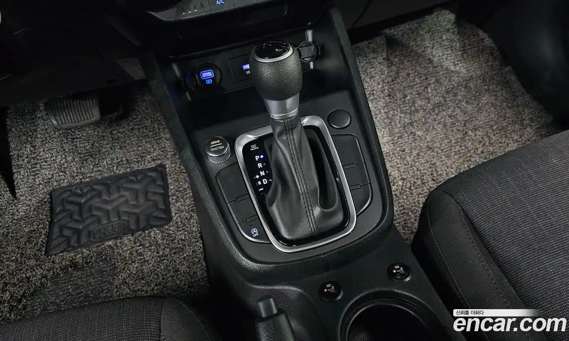 Hyundai Kona 2021 1.6 Автомат в Москве № 396486, фото 14