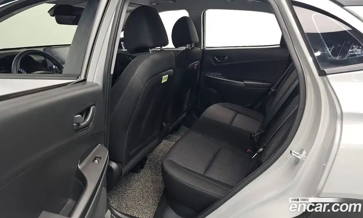 Hyundai Kona 2021 1.6 Автомат в Москве № 396486, фото 19