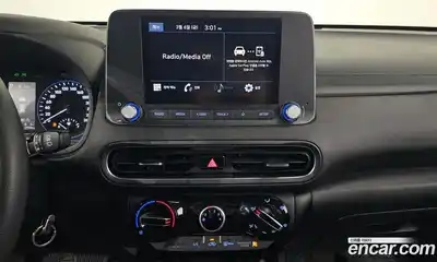 Hyundai Kona 2021 1.6 Автомат в Москве № 396486, миниатюра 10