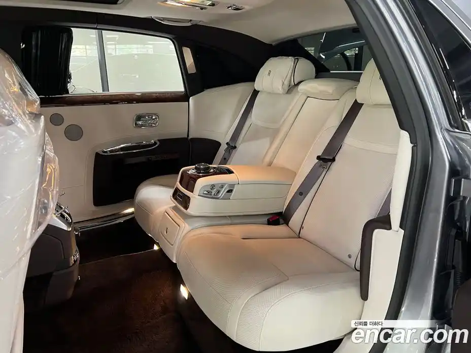 Rolls-Royce Ghost 2019 6.6 Автомат в Москве № 407378, фото 16